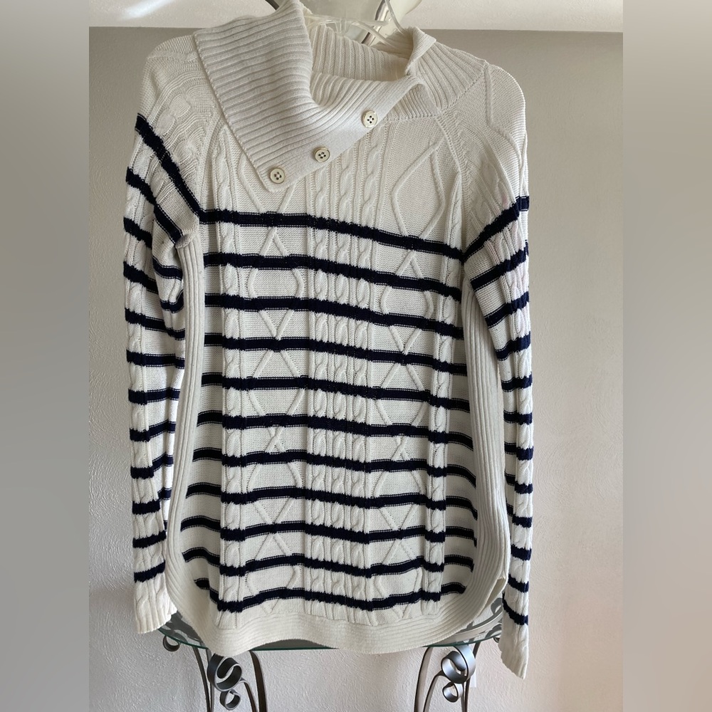 Women’s Tunic Style Croft and Barrow Sweater. size XL